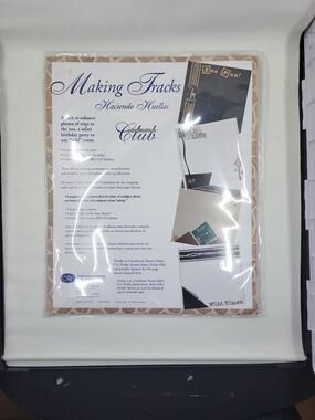 Creative Memories Making Tracks Scrapbook Kit – Beige, White, Black